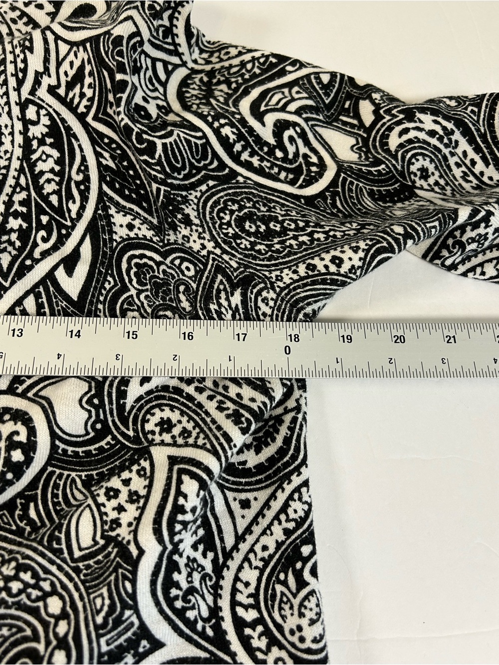 Cable & Gauge Black and White Paisley Cardigan Sweater - Picture 4 of 5